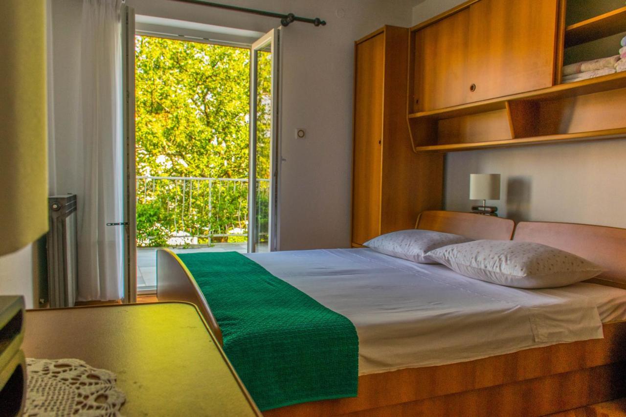 Apartments White & Green In Malinska Ngoại thất bức ảnh